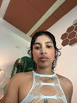 LollaByer online show from February 15, 9:03 pm