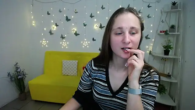 MichelLeee online show from March 11, 12:42 pm