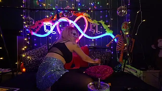 anonymouszN online show from January 31, 9:35 pm