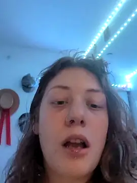 Twitchtheclownn online show from December 17, 9:52 pm