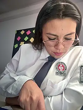 LIZ-06  online show from October 28, 4:57 pm