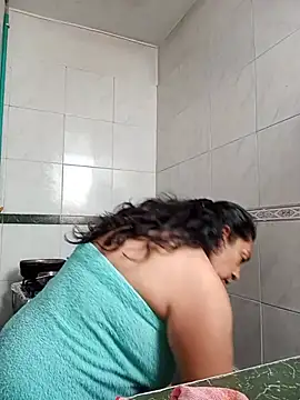 yaz guzman online show from July 26, 3:31 pm