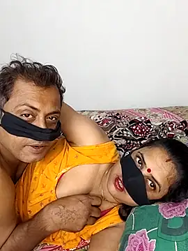Hoty-cpl online show from May 4, 3:32 am