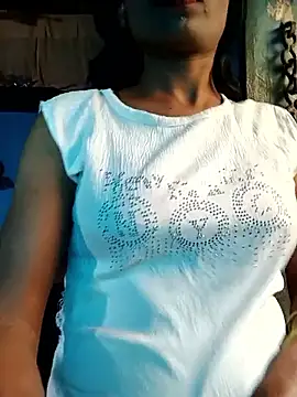 Snapshot of Sweet--Angel chatting on October 15, 5:21 am Sweet--Angel online show from October 15, 5:21 am
