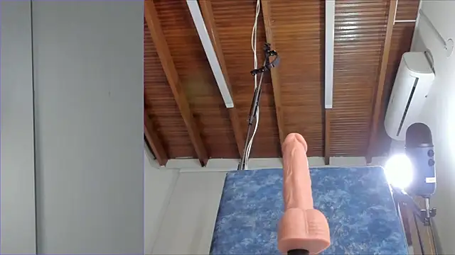 Lucy carter  online show from February 13, 7:15 pm