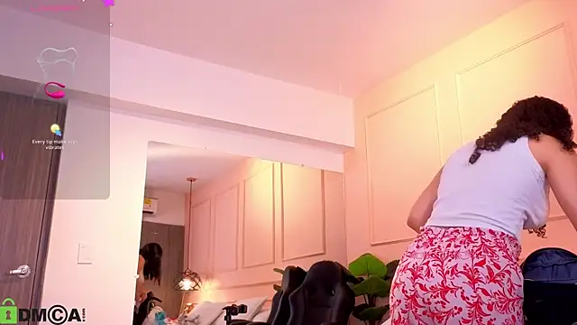 SHARONN     online show from July 17, 4:06 am