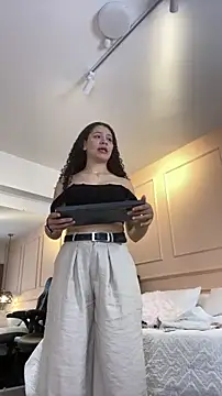 SHARONN     online show from June 22, 3:58 am