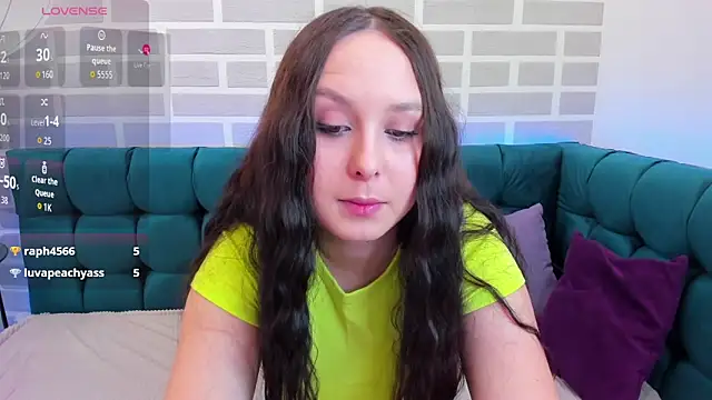 BeatriceReeves online show from May 2, 1:09 am