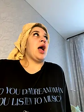 Snapshot of VikiDemini chatting on October 1, 1:38 pm VikiDemini online show from October 1, 1:38 pm