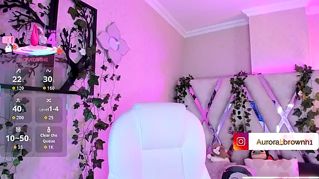 Aurora Brownn online show from November 27, 4:59 am