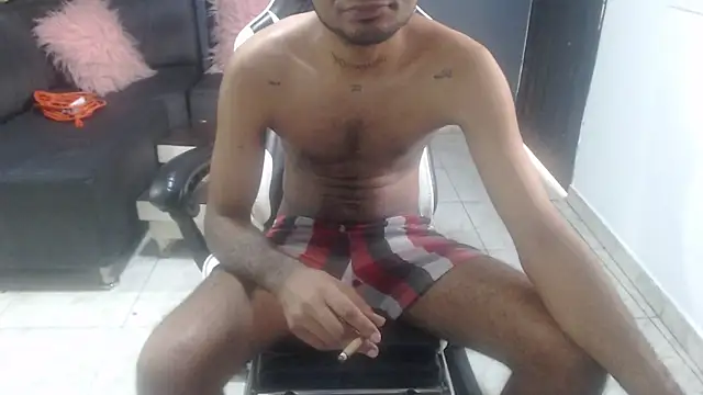 BBC-XXL online show from March 6, 9:43 pm