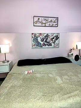 sara17  online show from January 5, 8:23 pm