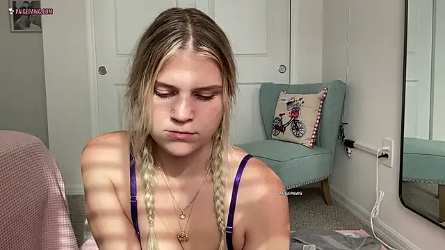 PaigePawg online show from June 20, 9:51 pm