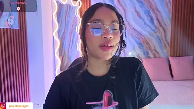 penelope tay1 online show from August 2, 3:20 am