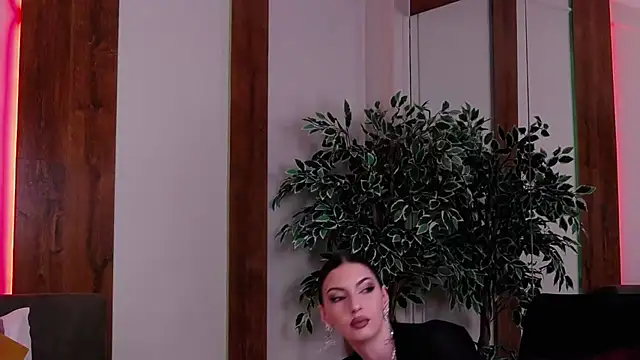 SkylerSpark online show from February 4, 8:56 pm