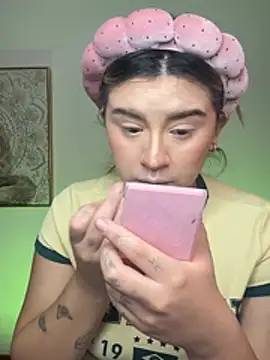 SaraBraun  online show from July 5, 3:29 pm