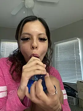 Sexyteengabi online show from March 17, 9:52 pm