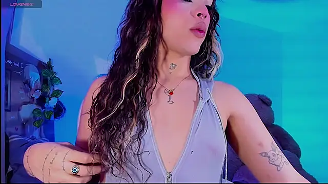 Devil Kitsa online show from June 28, 5:52 pm