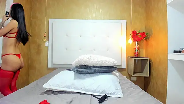 Milaspetite online show from February 2, 8:19 pm