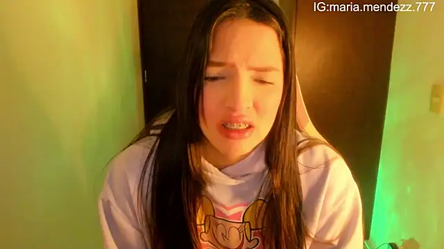 Snapshot of maria_mendez_ chatting on October 9, 5:33 am maria mendez  online show from October 9, 5:33 am