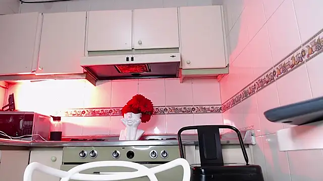 africa holmes online show from December 21, 3:00 am