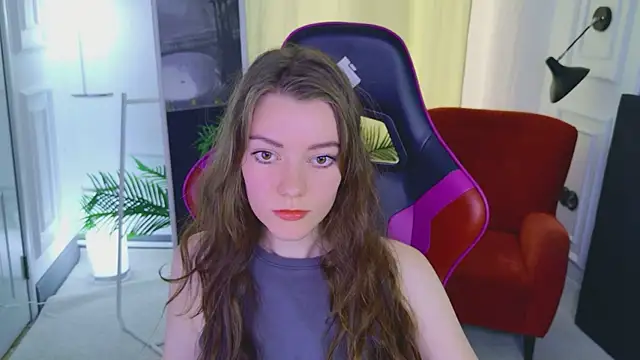 Lana  Cute  online show from July 30, 3:13 pm