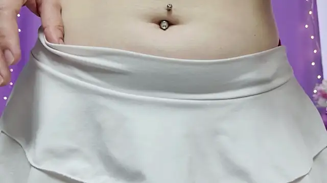 Lana  Cute  online show from May 20, 2:25 pm