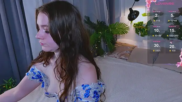 Lana  Cute  online show from July 11, 2:28 pm