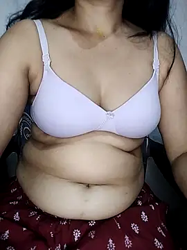 Snapshot of sexy_bhabhi69 chatting on October 18, 6:21 pm sexy bhabhi69 online show from October 18, 6:21 pm