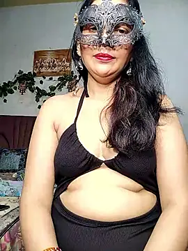 Snapshot of sexy_bhabhi69 chatting on September 13, 5:54 pm sexy bhabhi69 online show from September 13, 5:54 pm