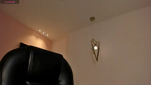 FernandaX1 online show from December 19, 2:09 pm