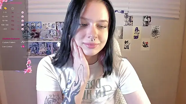 tender kiitty online show from December 5, 3:35 pm