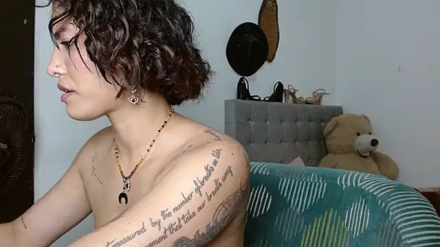 Sexy Lia  online show from June 17, 2:57 am