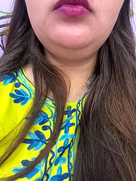 leylafleece online show from September 12, 12:34 pm