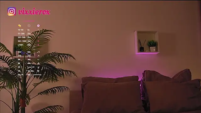 ViXXXiee online show from April 28, 9:18 pm