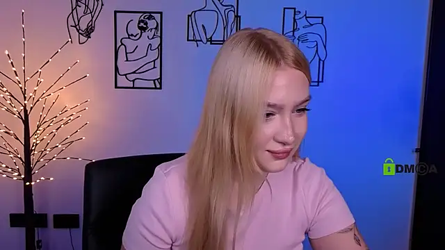 playful sophie online show from July 18, 7:27 pm