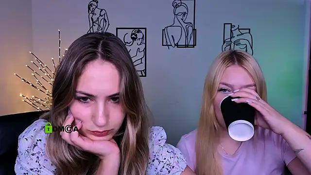 playful sophie online show from August 6, 8:16 pm