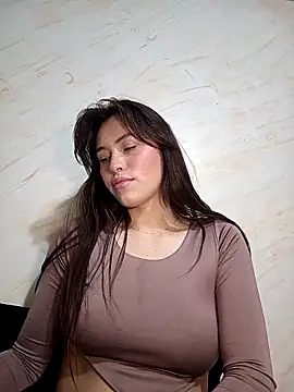 eriika deep  online show from May 3, 4:05 am
