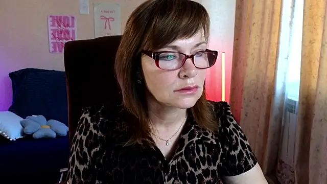 Miss Moren online show from June 25, 4:12 am