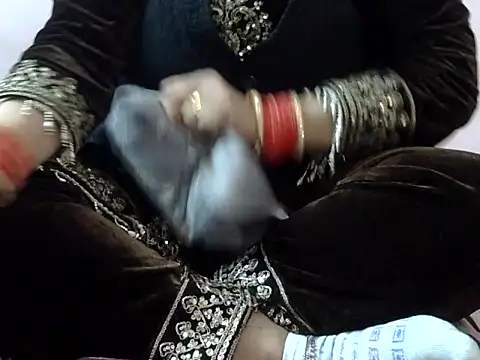 Housewife12 online show from January 8, 7:23 am