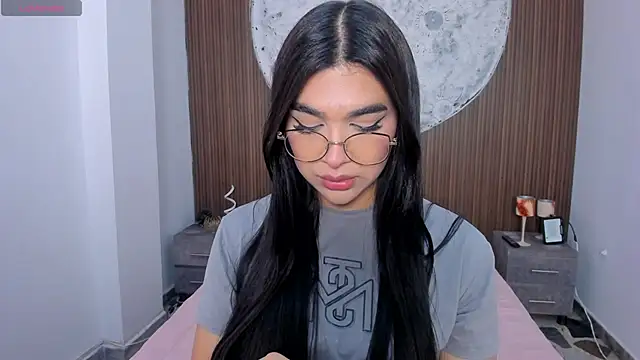 RoseCassie online show from May 2, 1:47 pm