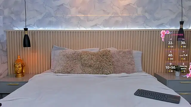 AinaraJimenez online show from October 27, 8:25 pm