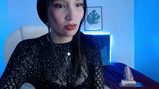 mia collens online show from October 4, 3:34 am