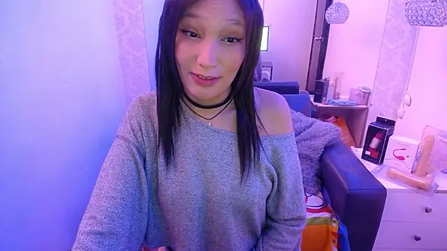 mia collens online show from July 24, 2:31 am