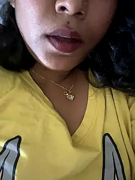 priyadevi17 online show from October 19, 8:33 pm