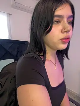 Lily Woodz online show from January 11, 7:19 pm