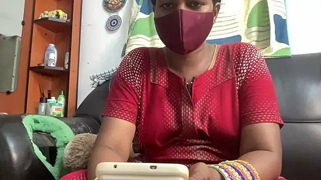 Tamil Sanjana  online show from June 14, 8:47 am