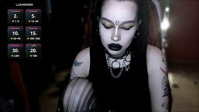 alexx succubus online show from April 18, 10:42 pm