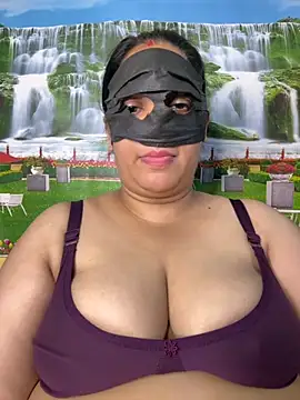 FlatVincy4 online show from September 8, 4:06 pm