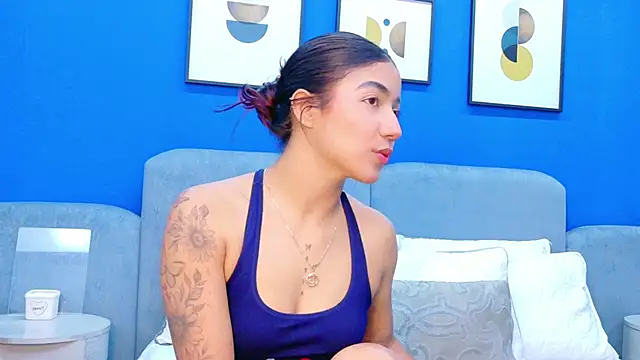 martina roldam online show from January 31, 9:02 pm